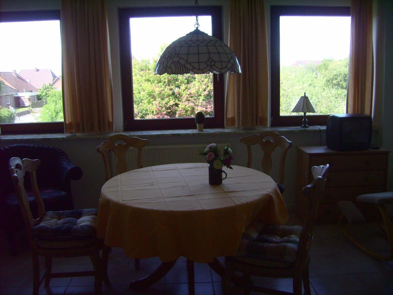 Haus-Halligblick-Ferienwohnung-Hamburger-Hallig Dagebuell Ngoại thất bức ảnh